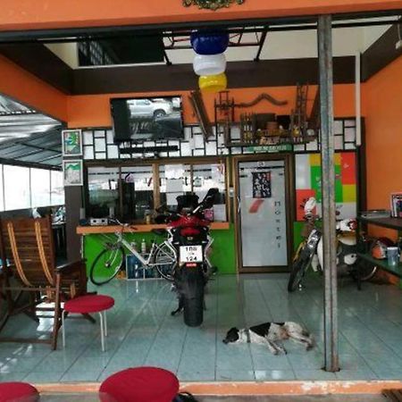 Oyo 586 I Hostel Phuket Extérieur photo