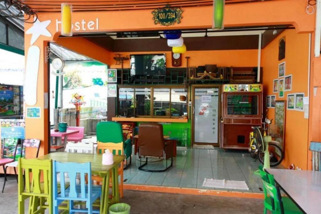 Oyo 586 I Hostel Phuket Extérieur photo