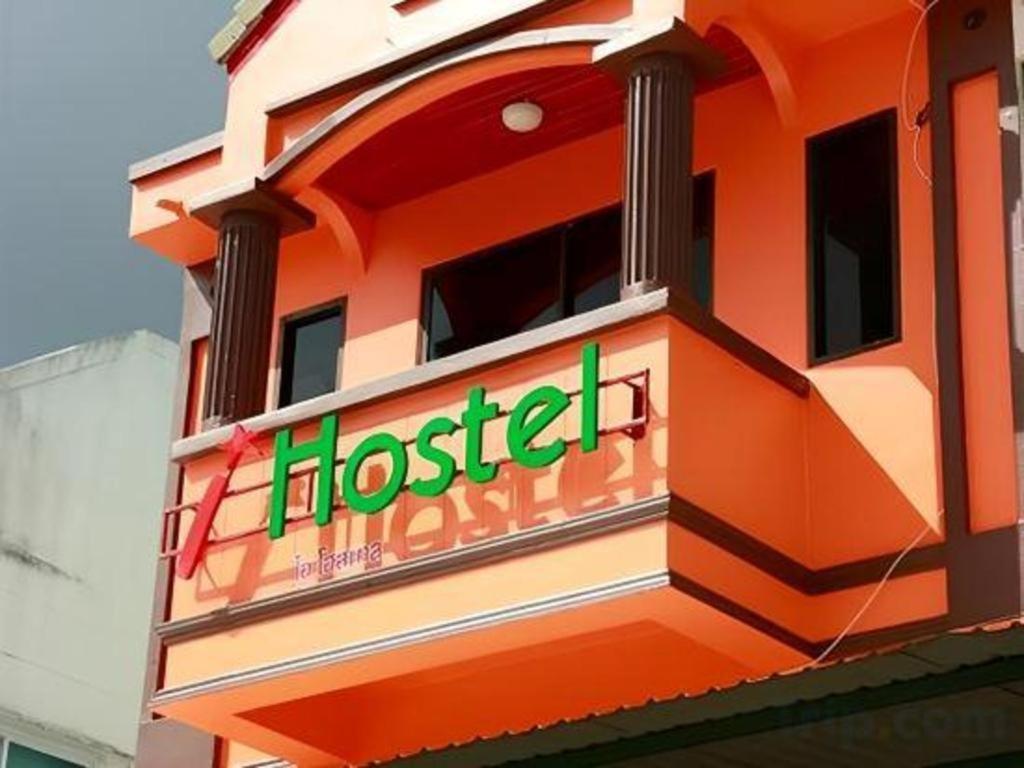 Oyo 586 I Hostel Phuket Extérieur photo