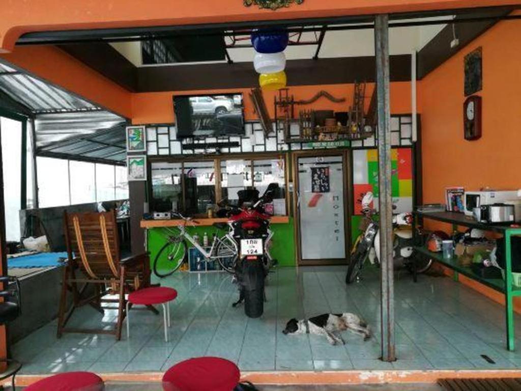 Oyo 586 I Hostel Phuket Extérieur photo