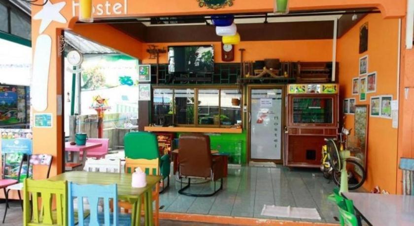 Oyo 586 I Hostel Phuket Extérieur photo